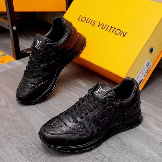 Sepatu sneakers pria louis vuitton lv