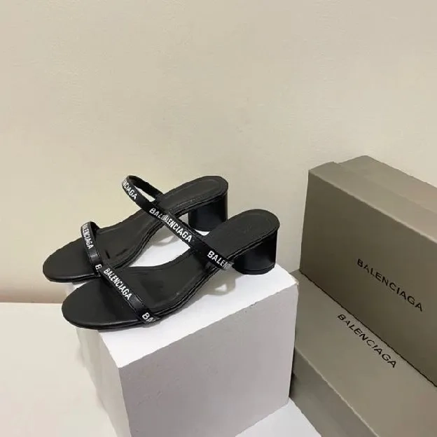 Sandal heels wanita balenciaga