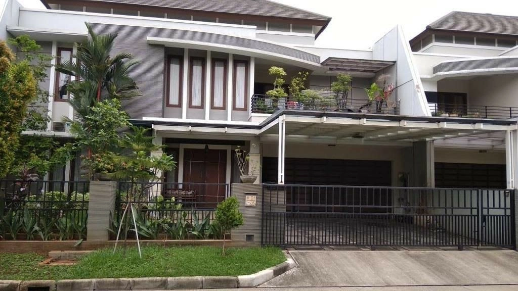 rumah mewah di kawasan elite villa Meutia Kirana Rawalumbu Bekasi kota fasilitas lengkap 