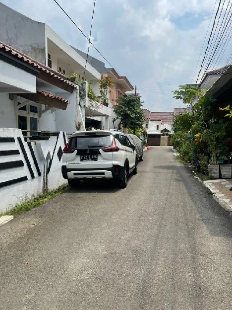 rumah siap huni di Rawamangun Jakarta Timur dekat ke mall Arion plaza 