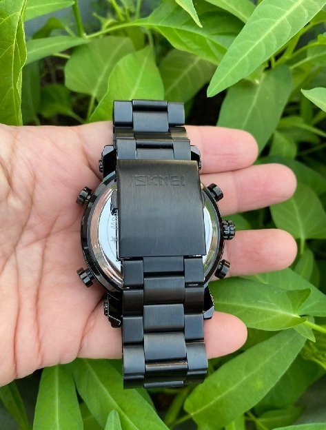 Jam Tangan Pria Sporty Anti Air Skmei