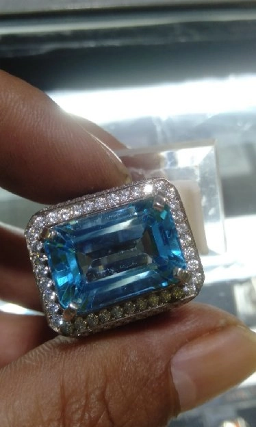 BLUE TOPAZ Swiss asli 