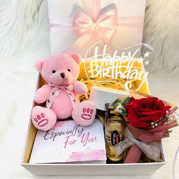 KADO ULANG TAHUN CEWEK HAMPER ULANG TAHUN KADO ANNIVERSARY KADO LEBARAN KADO VALENTINE HADIAH ULANG 