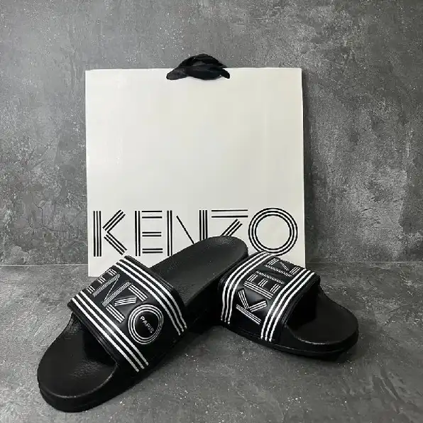 Sandal selop slip on karet kenzo