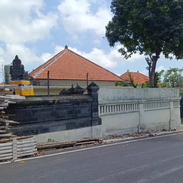 Dijual 6,9 are Free Villa Layak Huni, Jl. Muding Batu Sangian Gatsu Barat Kuta Utara