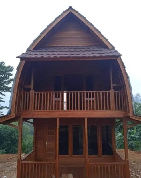 Wahyu Rumah Kayu