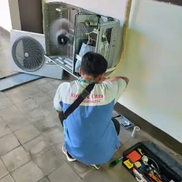 Service AC Standing floor Suvarna Sutera Tangerang 081385846234