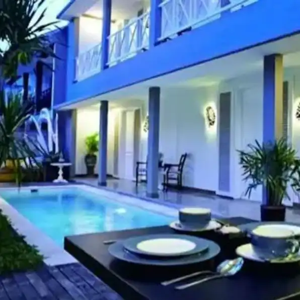 Dijual Hotel Bintang 3, The Kanjeng Suites Petitenget Kerobokan Kuta Utara