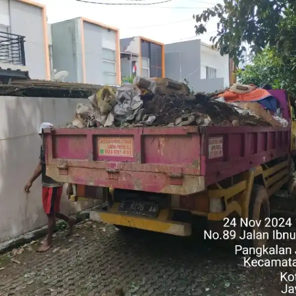 jasa truk angkutan puing proyek