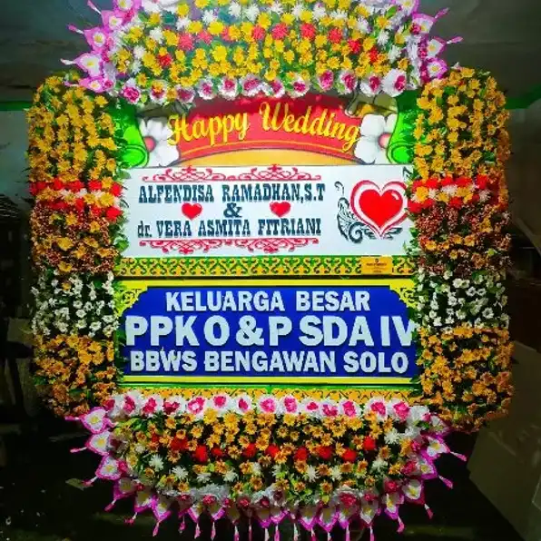 Toko Karangan Bunga Solo 0822-2163-8708 Sam Florist