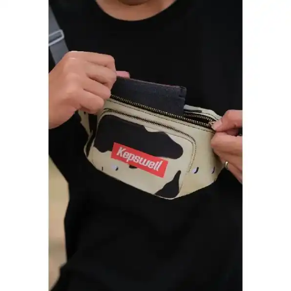 Kaos Gambar 3D Waistbag Army Original Premium Kantong Ajaib Tas Slempang - Cotton Combed 24s Unisex