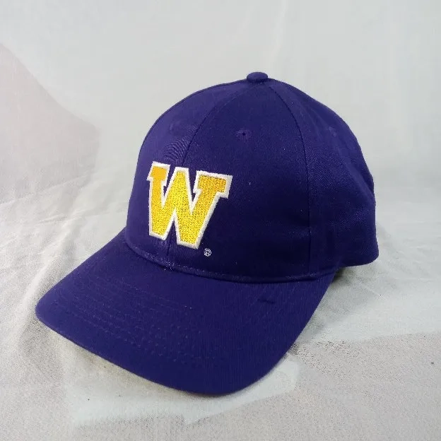 Topi Cap Washington Huskies Logo Football Team Original