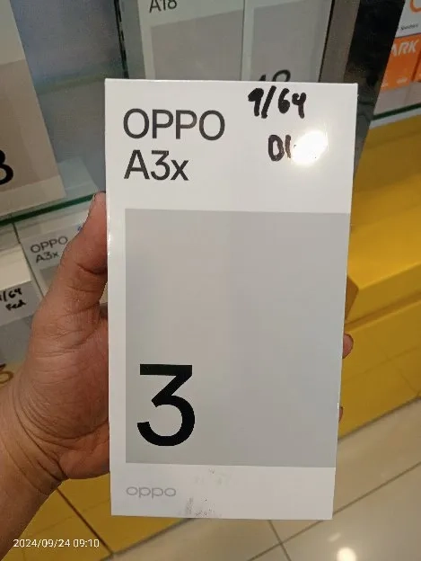 Oppo A3X Ram 4/ Kapasitas Penyimpanan 64 GB 