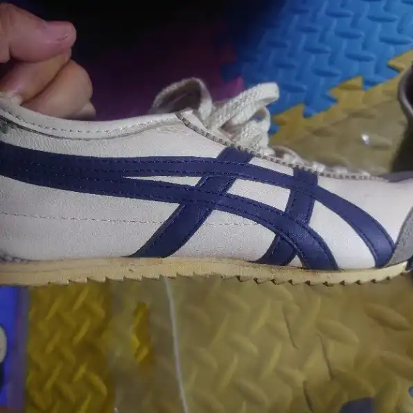 sepatu onitsuka