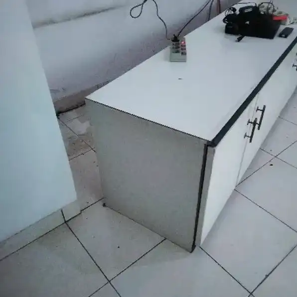 saya mau jual perlengkapan rumah seprti bufet tv sama lemari pakaian.. bila berminat wa 083866864451