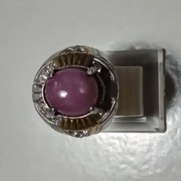 Cincin pria bermata ruby