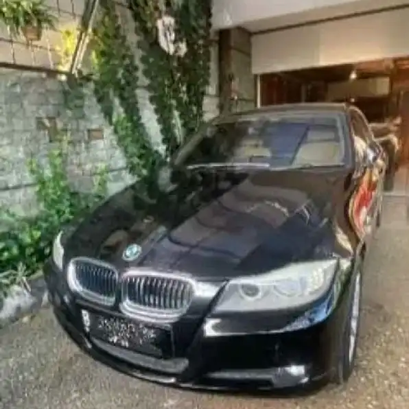 Dijual BMW 320i E90 LCI A/T 2011