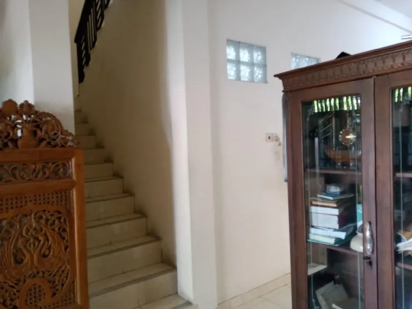 Dijual rumah gunung sari indah kedurus karang pilang wiyung surabaya