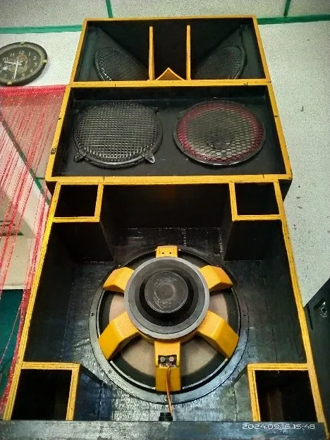 Dijual cepat 1 Set Sound Sistem