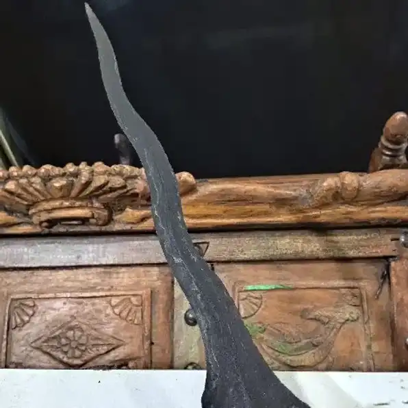 keris Pulanggeni pusaka sepuh pamor Keleng tangguh majapahit