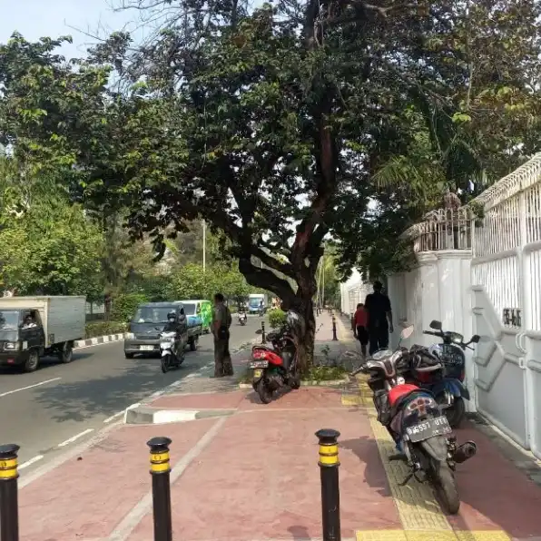 sewa Rumah/ tempat usaha jln utama sunter