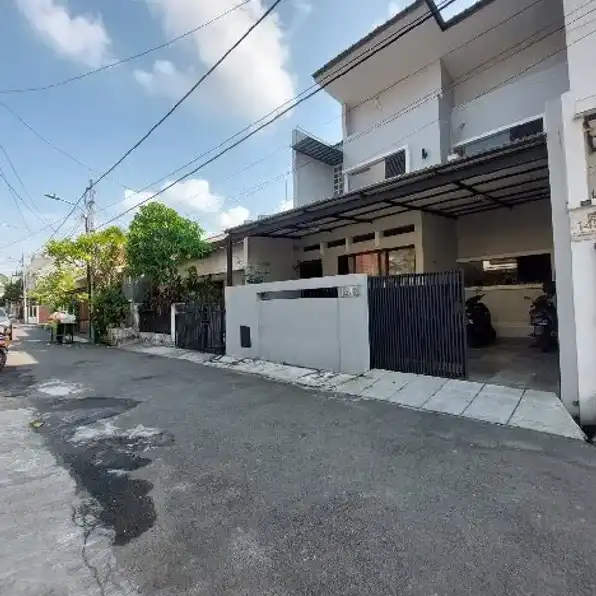 rumah secondary terawat dalam komplek di Kayu Putih Jaktim 