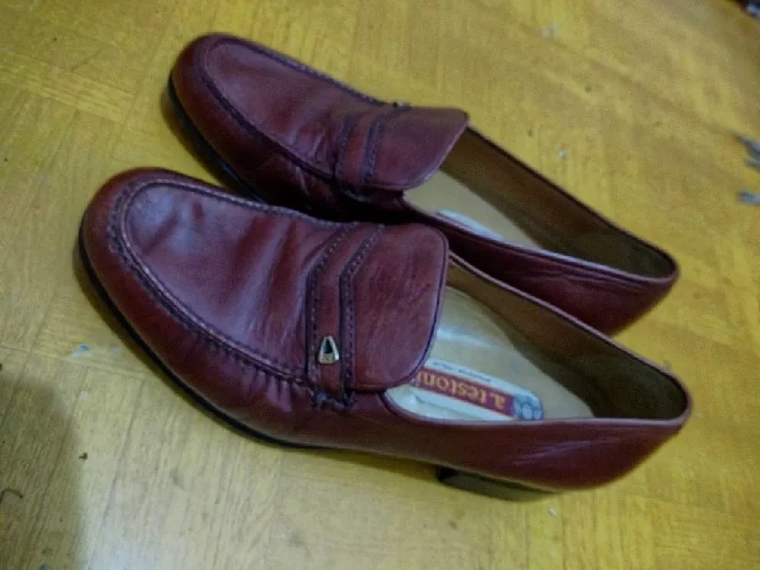 Sepatu a. Testonioriginal vintage size 39 sepatu flatshoes italy punya slip on karet telapak kulit s