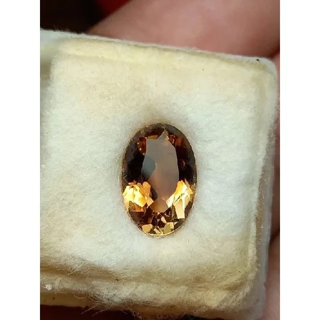 natural topaz 3.95ct