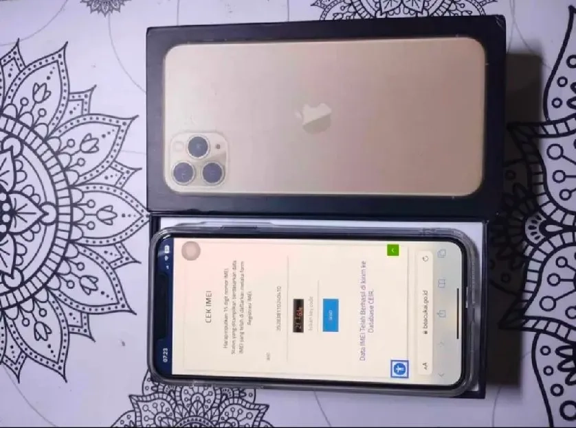 IPHONE 11 PROMAX 256 GB GOLD