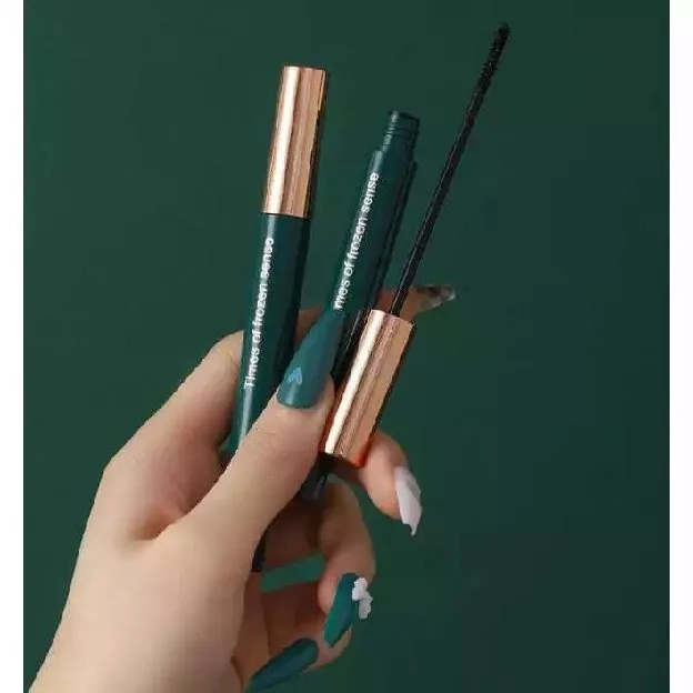 Mascara Anti Air dan Tahan Lama