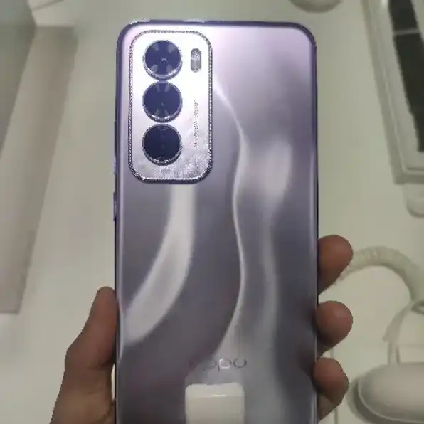 Promo cicilan  Oppo Reno 12 Pro 5G Bunga 0% dan free cicilan 2x