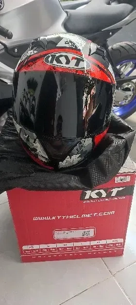 Helm KYT R10 