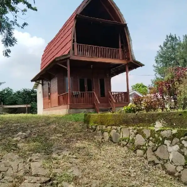 Wahyu Rumah Kayu