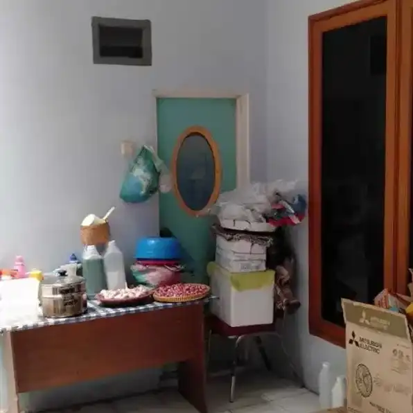 Jual Rumah 2 Lantai di Jalan Jemursari Timur Surabaya Shm