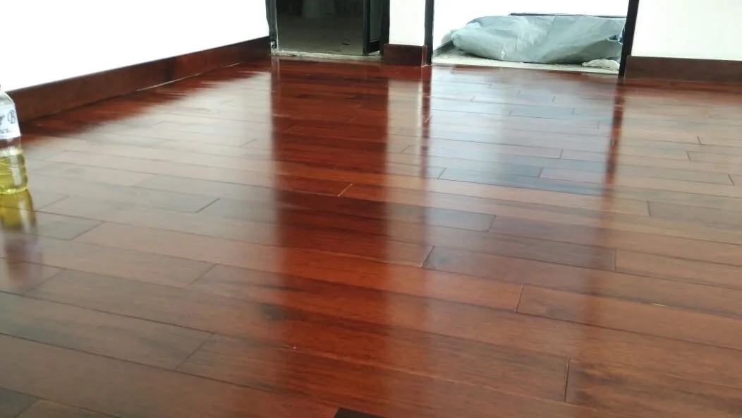 Flooring Kayu Solid 