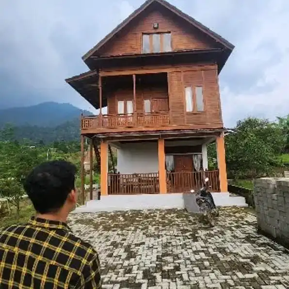 Wahyu Rumah Kayu