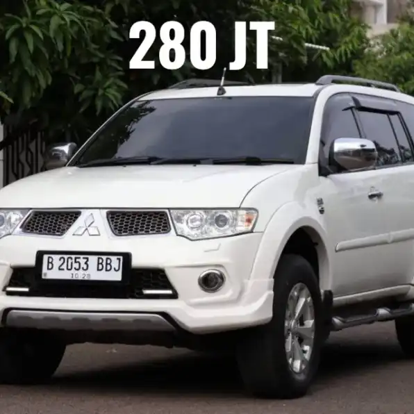 2013 Mitsubishi pajero dakar limited at