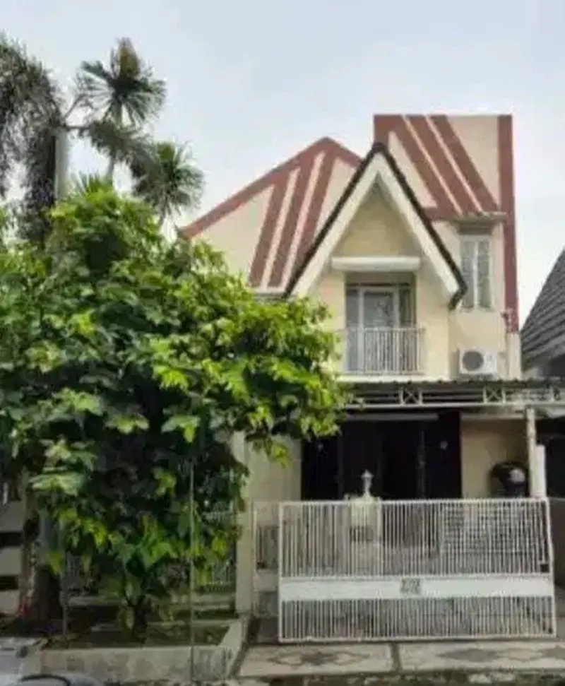 Rumah di Surabaya Bagus Dihuni di Palm Residence Sememi