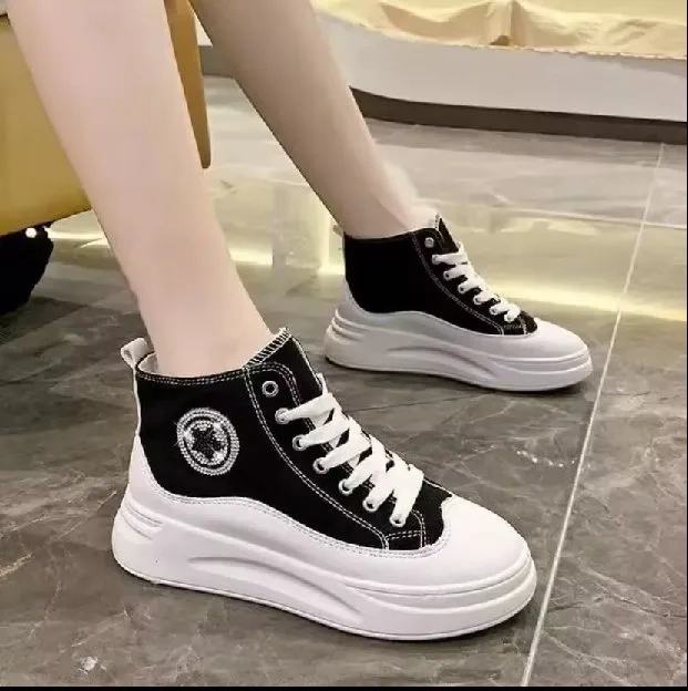 Sneaker Kasual Korea Wanita Vianna - dmn