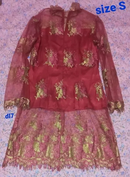 baju kebaya wanita