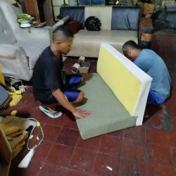 service sofa ujung berung bandung | silviani sofa 082321499742