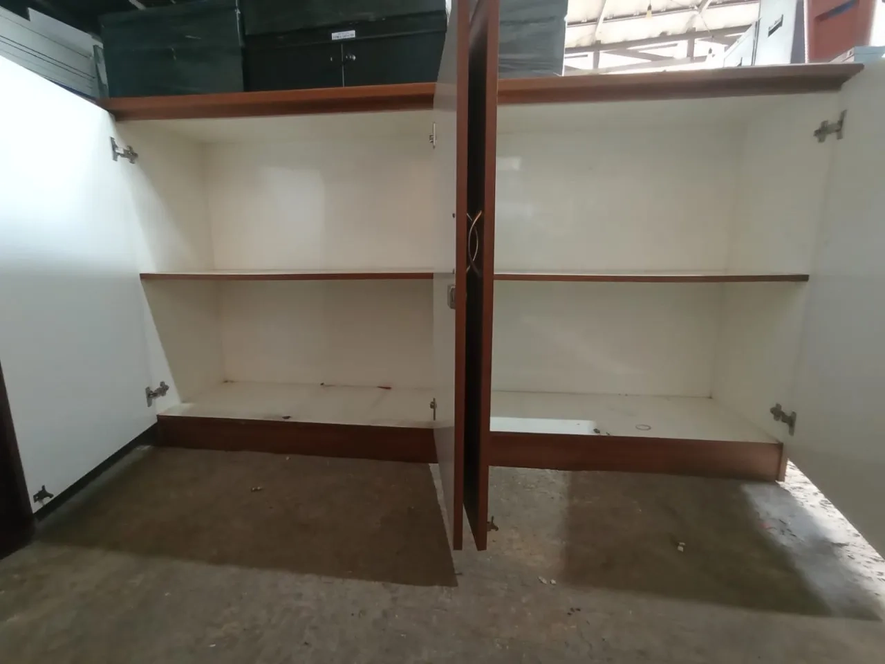 lemari cabinet kayu 4 pintu