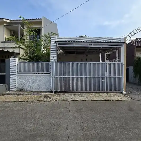 rumah secondary di Jaticempaka Pondok Gede 