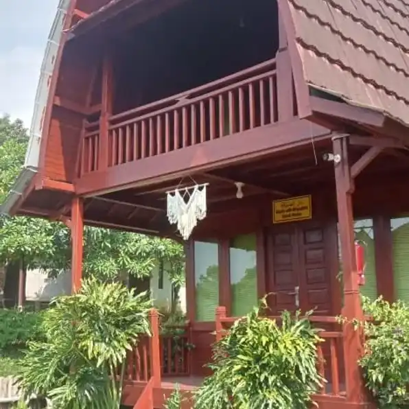 Wahyu Rumah Kayu