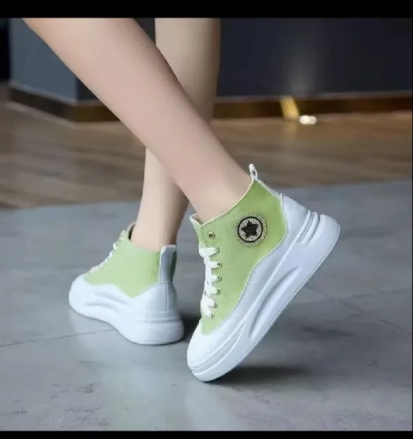 Sneaker Kasual Korea Wanita Vianna - dmn