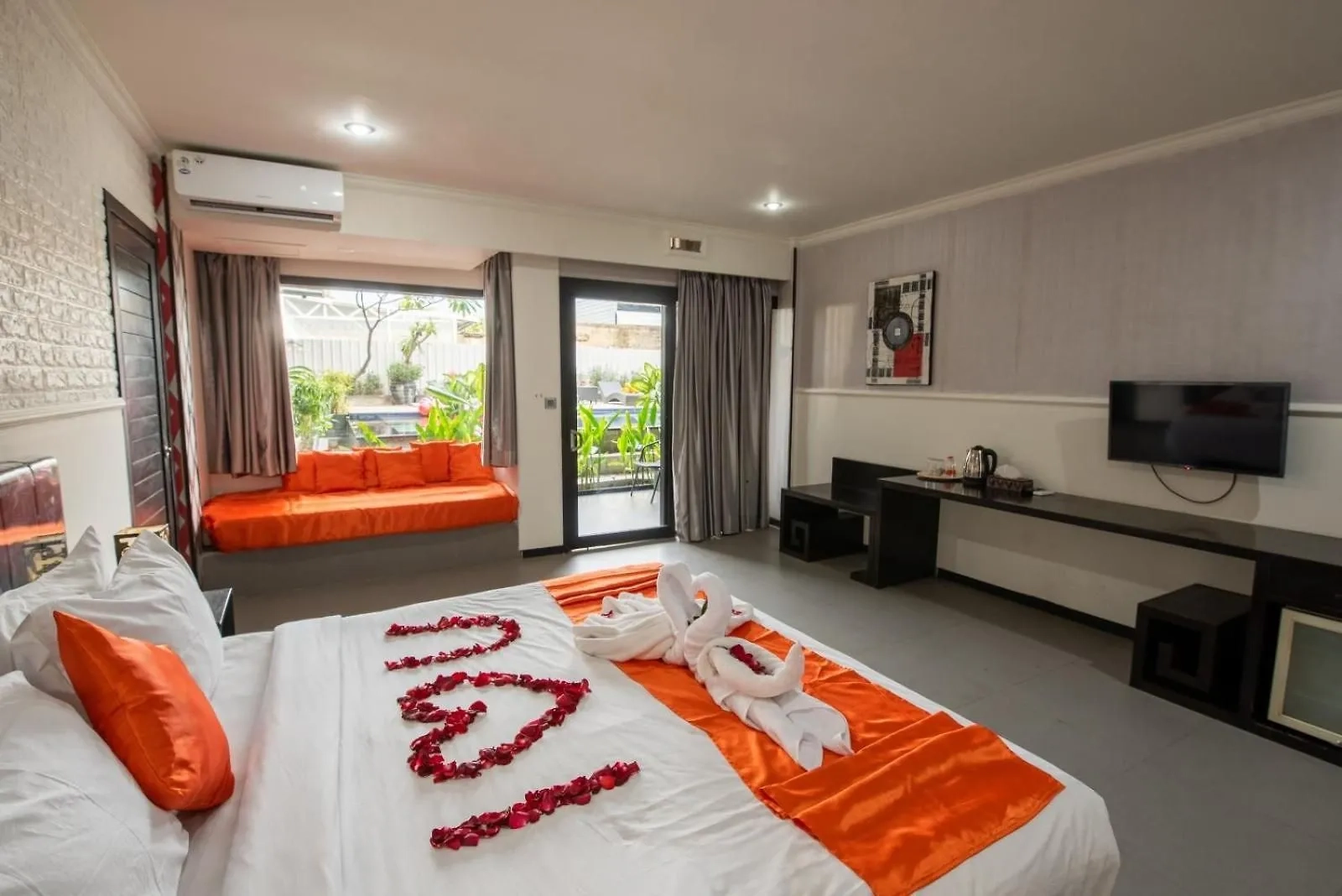 Jual Hotel Murah Kawasan Seminyak Padangsambian Denpasar