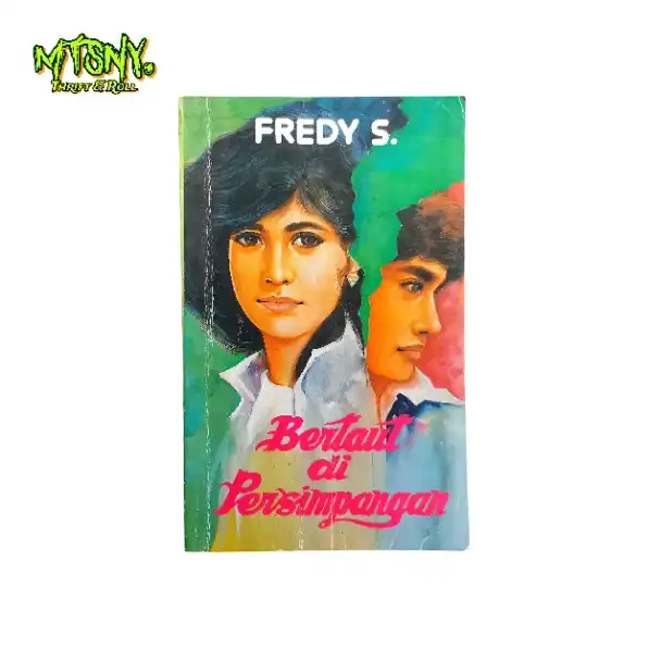 Buku Novel Indonesia Fredy S Bertaut di Persimpangan