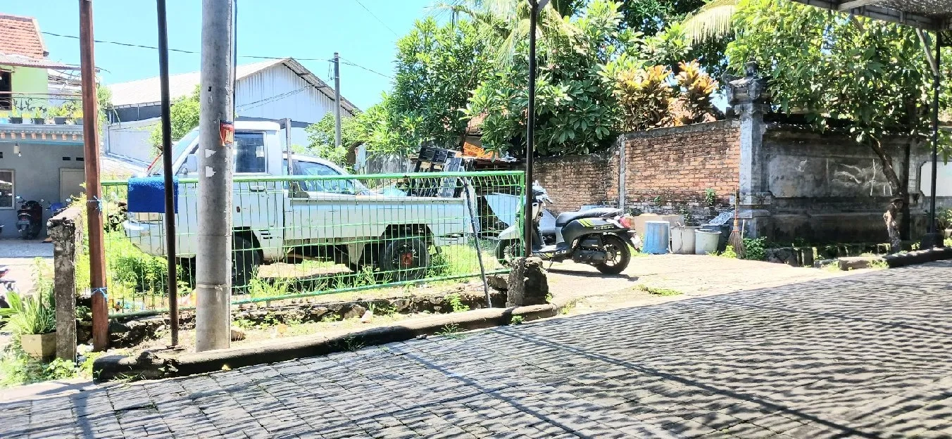 Dijual tanah 237 m2 kawasan perumahan area jl Kargo Denpasar Bali 