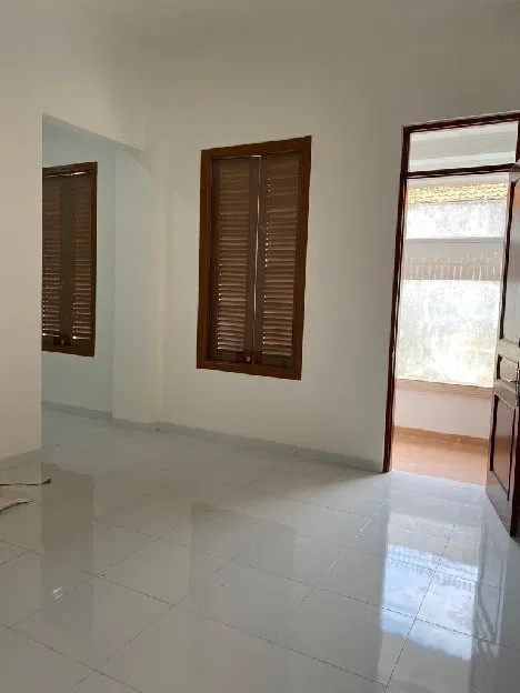 Rumah kantor sewa tahunan 1 LT jl Kramat V Senen Jakpus Lt 414 lb 160m 