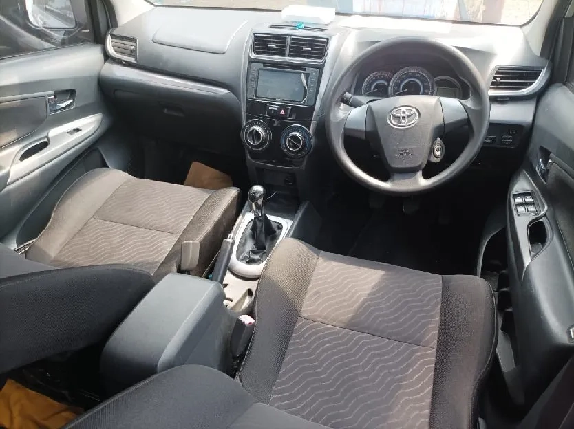 Toyota Avanza 1.3 Veloz MT